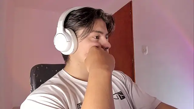 Giordano Russo online show from 04/11/26, 02:43