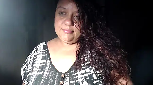 Snapshot of Lauren_baby chatting on 02/22/25, 05:34 Lauren baby online show from 02/22/25, 05:34