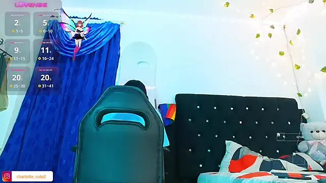 Snapshot of cute_charlotte_ chatting on 10/19/25, 01:39 cute charlotte online show from 10/19/25, 01:39