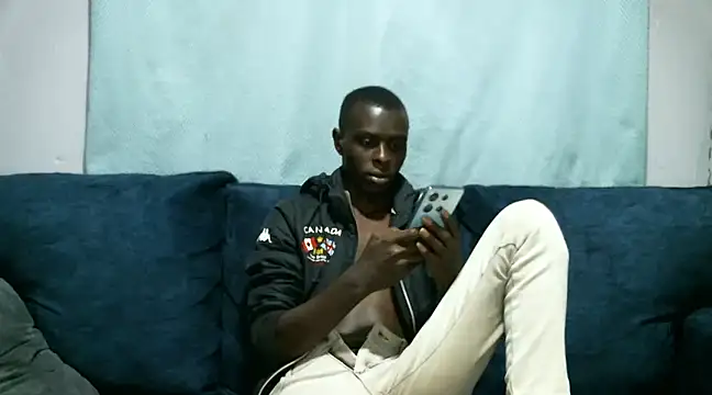 reezly online show from 02/04/25, 10:45