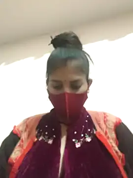 maahi-satva online show from 12/15/25, 01:54