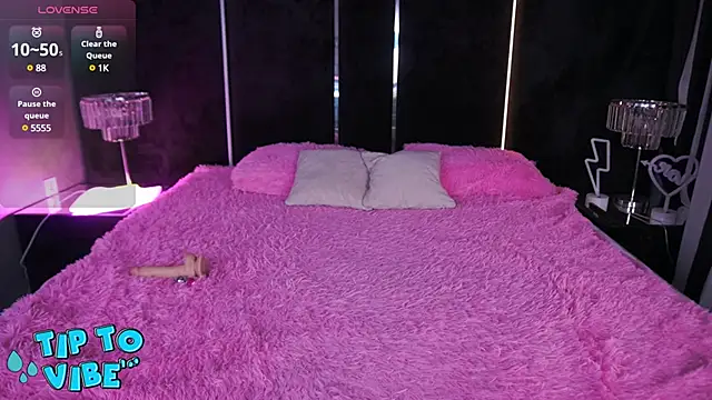 CassandraGood online show from 01/10/25, 09:31