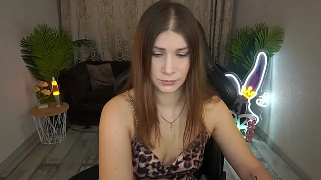 CassandraGood online show from 12/21/25, 07:04