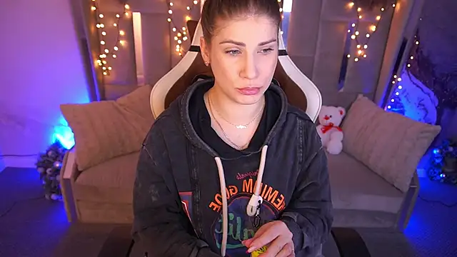 CassandraGood online show from 02/09/26, 07:45