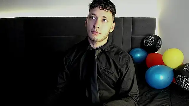 alejandro  2 online show from 10/01/25, 04:35