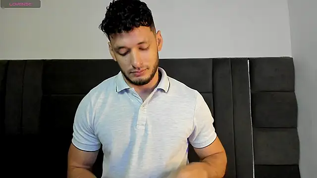 alejandro  2 online show from 04/15/26, 06:15