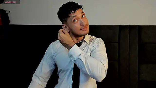 Snapshot of alejandro__2 chatting on 04/29/26, 06:14 alejandro 2 online show from 04/29/26, 06:14