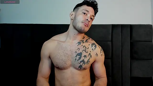 Snapshot of alejandro__2 chatting on 05/01/26, 04:00 alejandro 2 online show from 05/01/26, 04:00