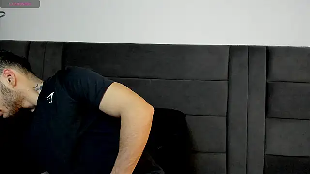 Snapshot of alejandro__2 chatting on 05/10/26, 08:03 alejandro 2 online show from 05/10/26, 08:03