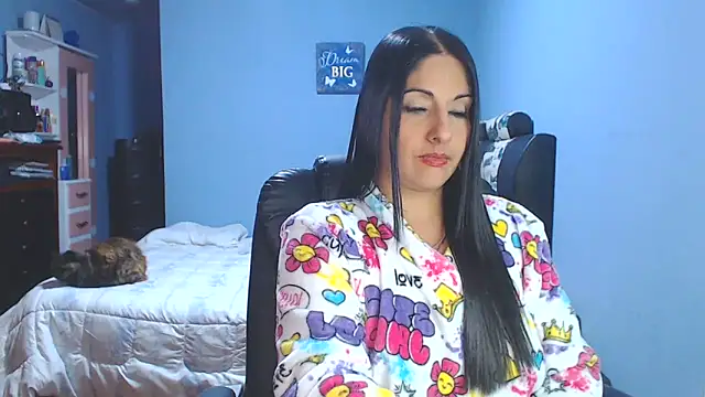 Snapshot of sahtlove1 chatting on 07/01/26, 03:41 sahtlove1 online show from 07/01/26, 03:41