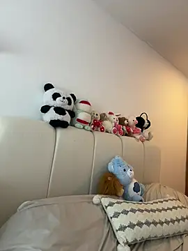 oriana zoeee online show from 02/15/26, 04:09