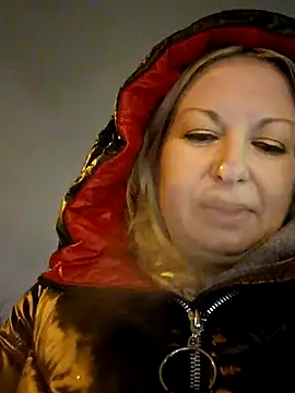 Snapshot of Arina_smiles chatting on 12/22/24, 06:59 Arina smiles online show from 12/22/24, 06:59
