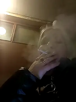 Snapshot of Arina_smiles chatting on 01/04/25, 04:11 Arina smiles online show from 01/04/25, 04:11