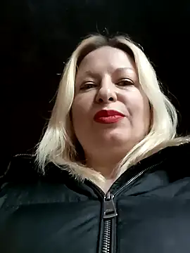 Snapshot of Arina_smiles chatting on 03/07/25, 08:11 Arina smiles online show from 03/07/25, 08:11