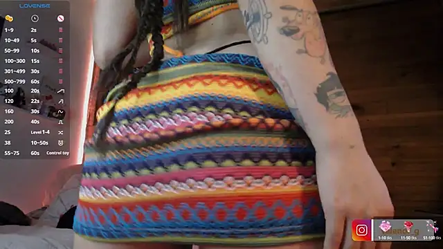 Snapshot of valenor_ chatting on 02/06/25, 06:08 valenor  online show from 02/06/25, 06:08