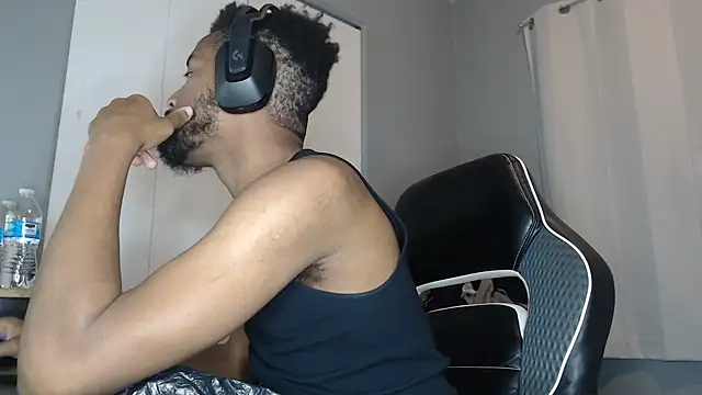 Snapshot of ChrisVacher chatting on 12/23/24, 11:57 ChrisVacher online show from 12/23/24, 11:57