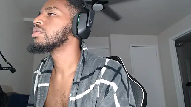 Snapshot of ChrisVacher chatting on 09/21/25, 09:38 ChrisVacher online show from 09/21/25, 09:38