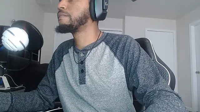 Snapshot of ChrisVacher chatting on 03/15/26, 04:57 ChrisVacher online show from 03/15/26, 04:57