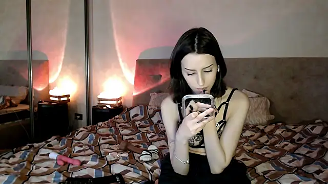 Snapshot of -Yummybabes- chatting on 04/22/26, 10:33 -Yummybabes- online show from 04/22/26, 10:33