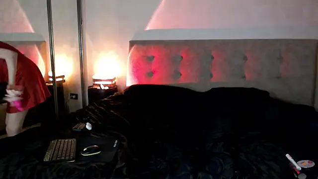 Snapshot of -Yummybabes- chatting on 04/30/26, 06:25 -Yummybabes- online show from 04/30/26, 06:25