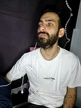 Snapshot of Drkats chatting on 02/12/26, 07:42 Drkats online show from 02/12/26, 07:42