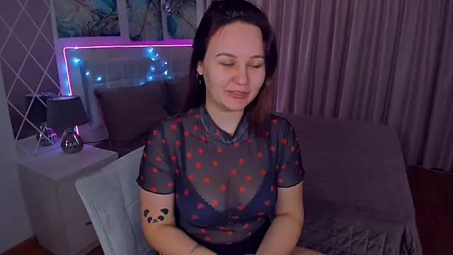 EsterLogan online show from 01/07/25, 08:24