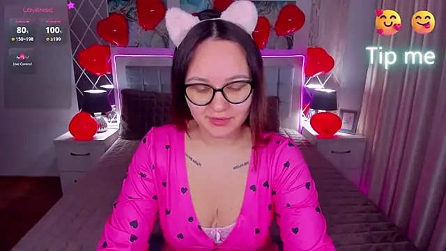 EsterLogan online show from 02/14/25, 08:31