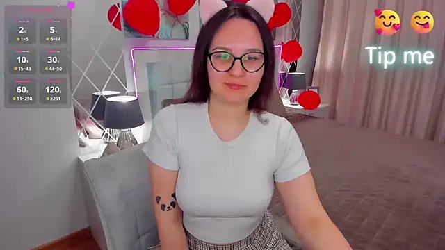 EsterLogan online show from 03/03/25, 09:22