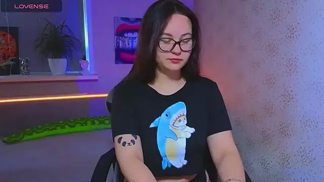 EsterLogan online show from 09/21/25, 08:16