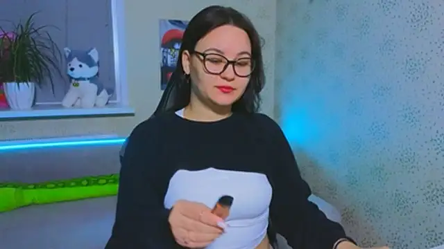 EsterLogan online show from 12/02/25, 08:08