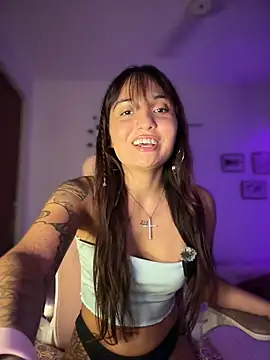 LunaXuan online show from 03/08/26, 10:35