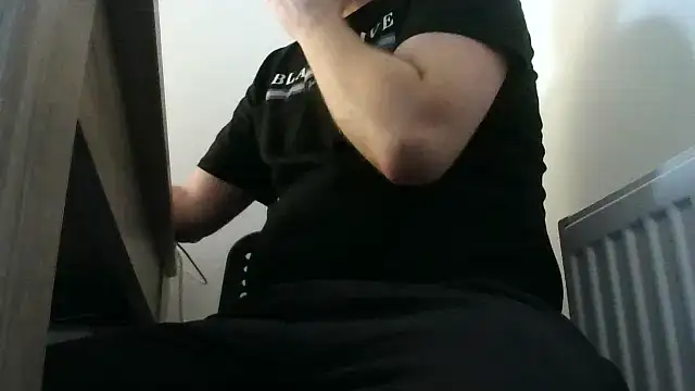 ScalicHat69 online show from 10/23/25, 08:46