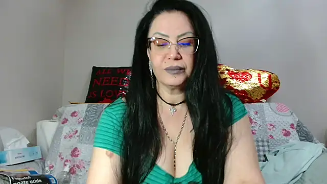 x  KHALEESI  x online show from 12/14/25, 06:12