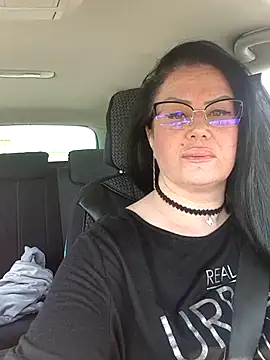 x  KHALEESI  x online show from 04/16/26, 10:05