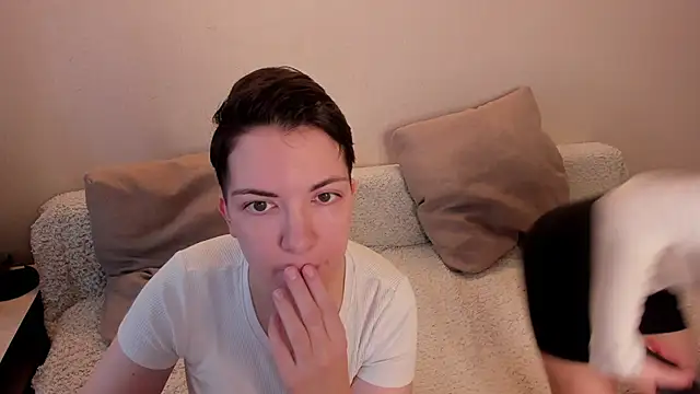 secret dreams   online show from 02/23/25, 08:06