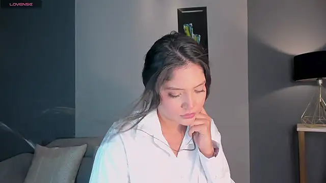 NinaMichelle online show from 04/23/26, 06:21