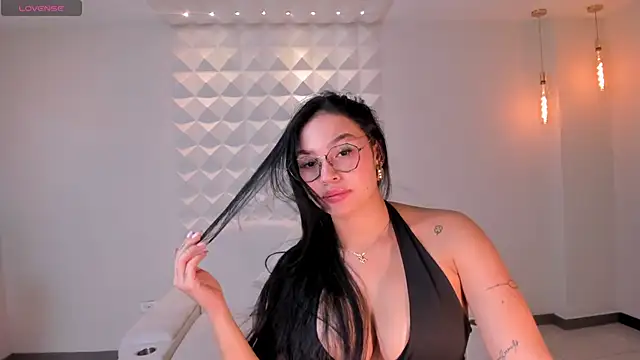 MollyJones  online show from 06/04/26, 07:31