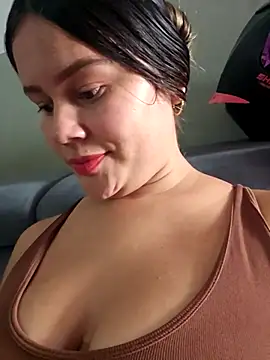 sweet lucia online show from 02/09/26, 04:55