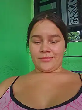 Snapshot of sweet_lucia chatting on 07/25/26, 07:33 sweet lucia online show from 07/25/26, 07:33