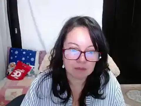 Sonialorens  online show from 12/14/24, 02:53