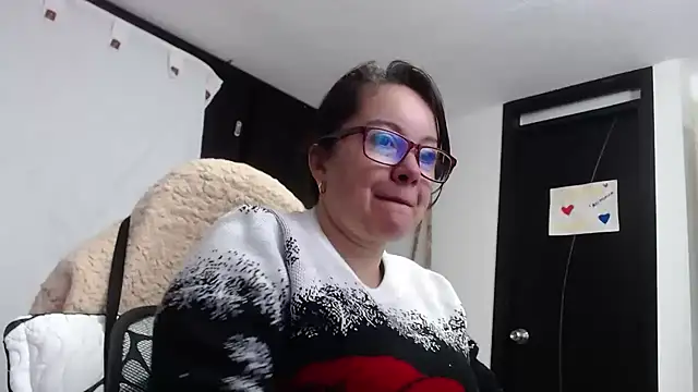 Sonialorens  online show from 12/17/24, 11:49