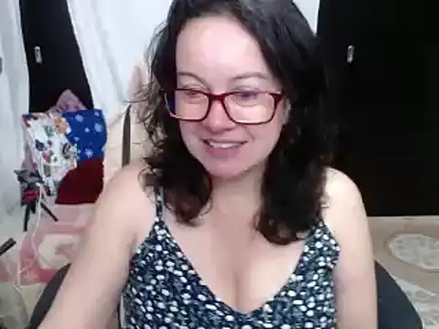 Sonialorens  online show from 12/24/24, 11:49