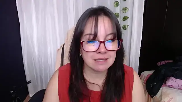 Sonialorens  online show from 01/08/25, 04:54