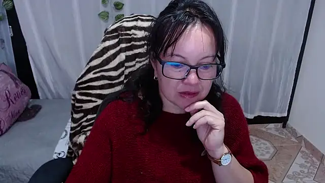 Sonialorens  online show from 02/05/25, 12:06