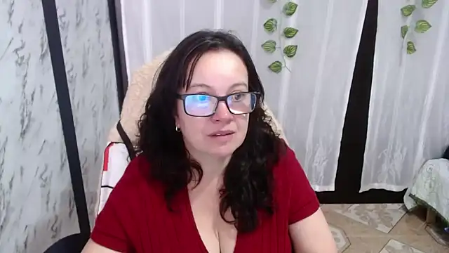 Sonialorens  online show from 03/06/25, 08:16