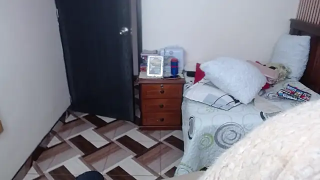 Sonialorens  online show from 01/13/26, 03:17