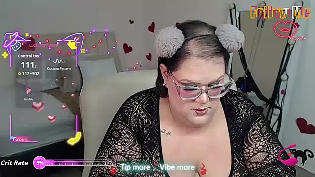 GiannaMorrys online show from 11/09/25, 03:05