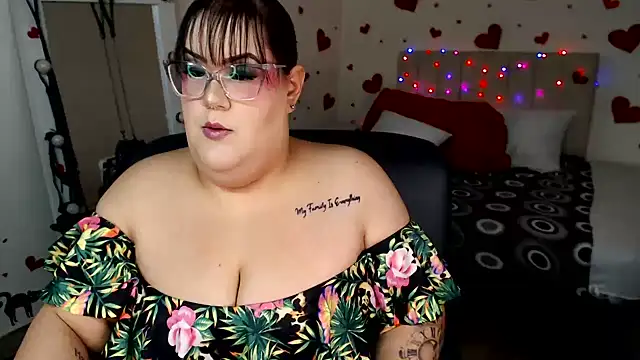 GiannaMorrys online show from 06/04/26, 02:50