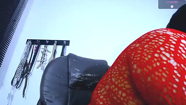 alejandraluxt online show from 09/10/25, 09:26