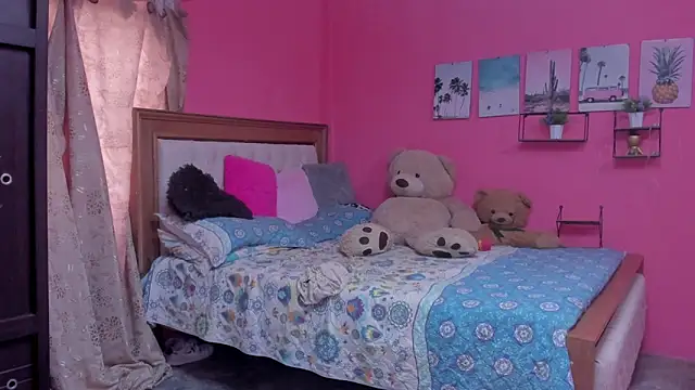 Emma lean online show from 02/24/25, 01:31